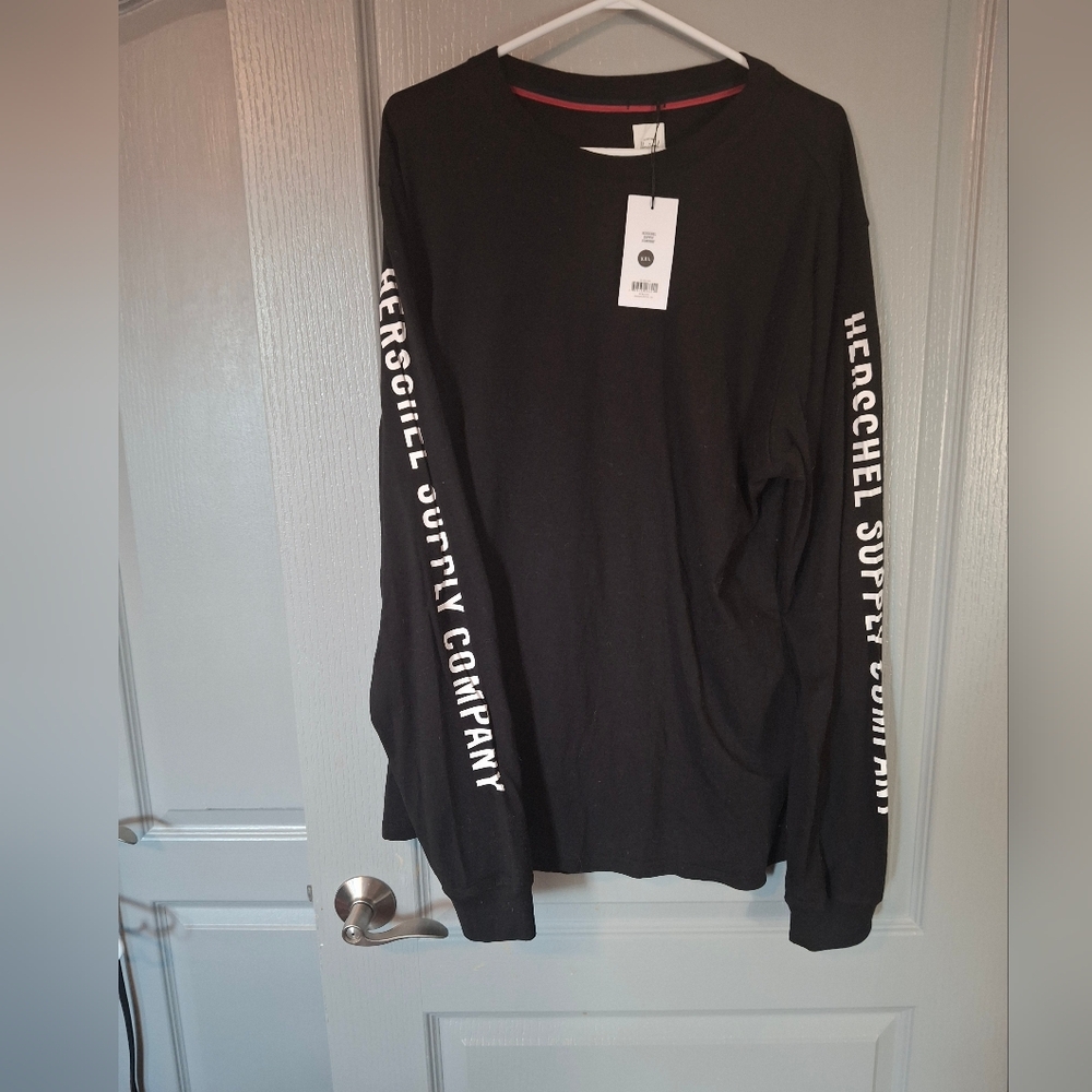 Sale 🎯 NWT Herschel Mens XXL Black Long Sleeve Tee